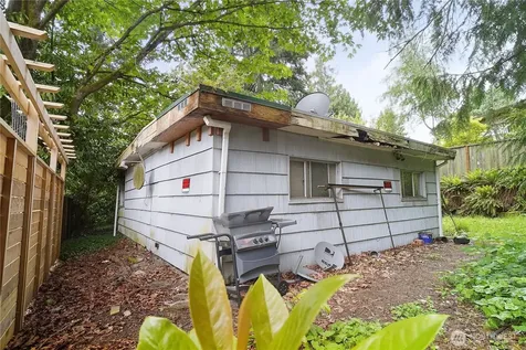 2544 NE 90th Street Seattle WA 98115