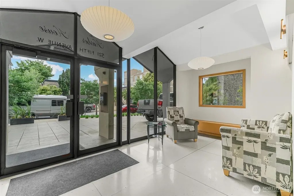521 5th Avenue W Seattle WA 98119