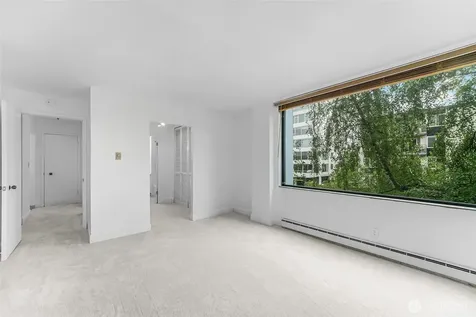 521 5th Avenue W Seattle WA 98119