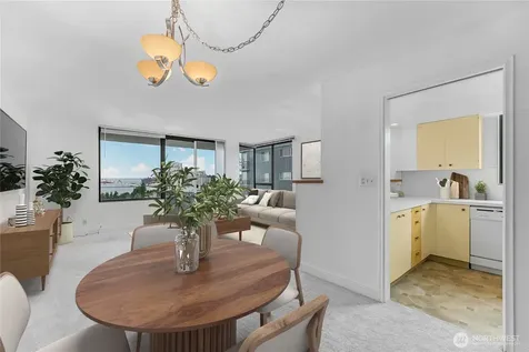 521 5th Avenue W Seattle WA 98119