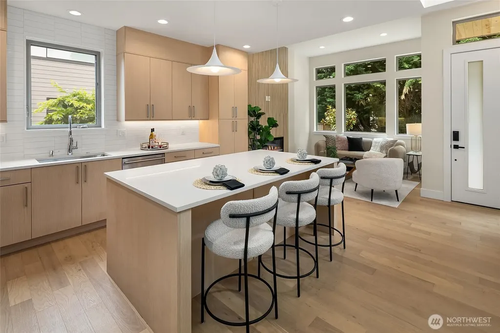 13105 NE 103rd Place Kirkland WA 98033