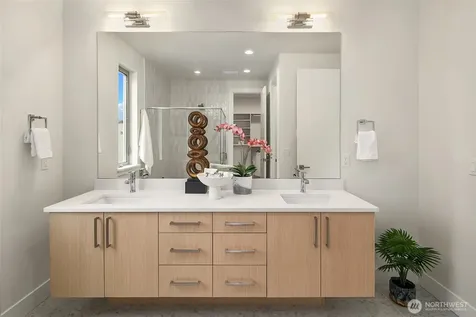 13105 NE 103rd Place Kirkland WA 98033