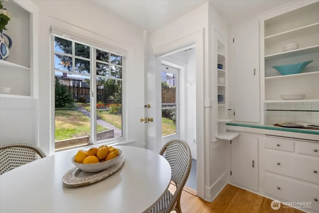 7528 14th Avenue SW Seattle WA 98106