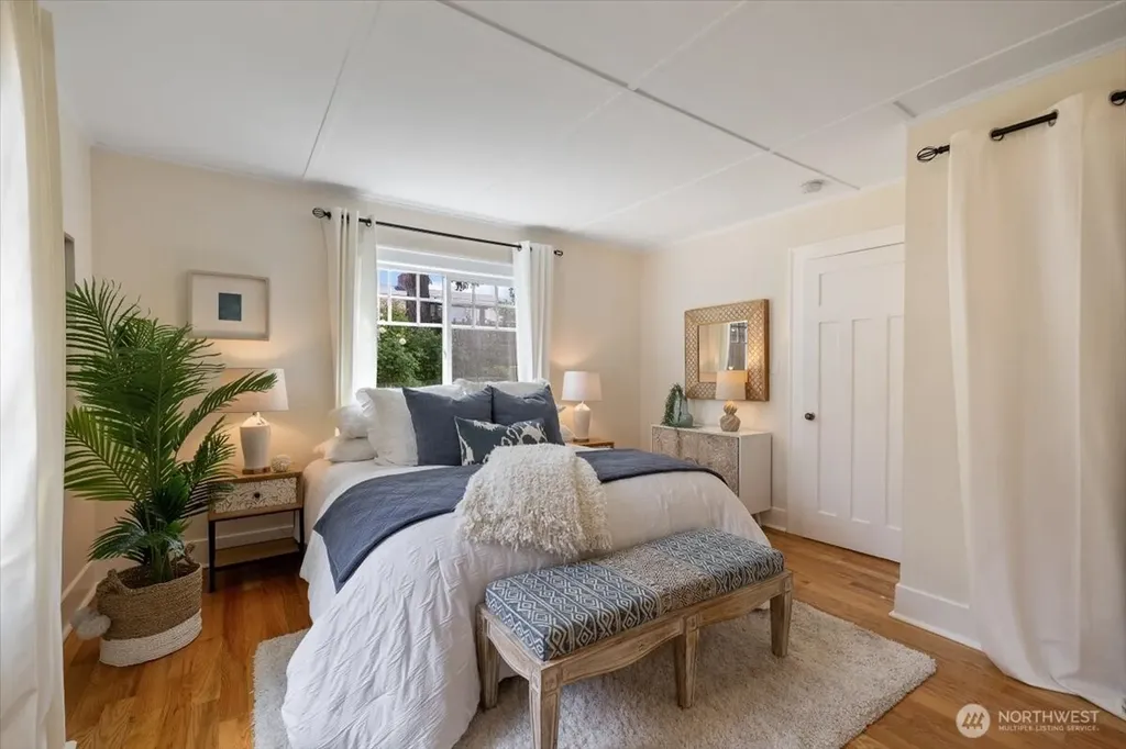 7528 14th Avenue SW Seattle WA 98106