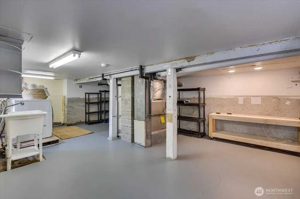 7528 14th Avenue SW Seattle WA 98106