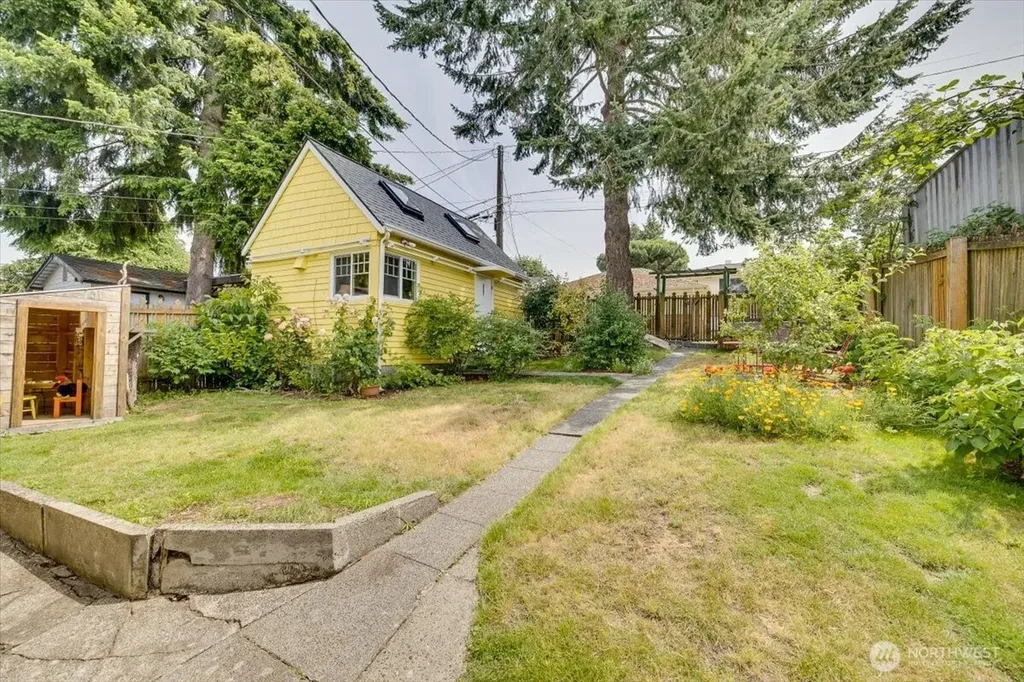 7528 14th Avenue SW Seattle WA 98106