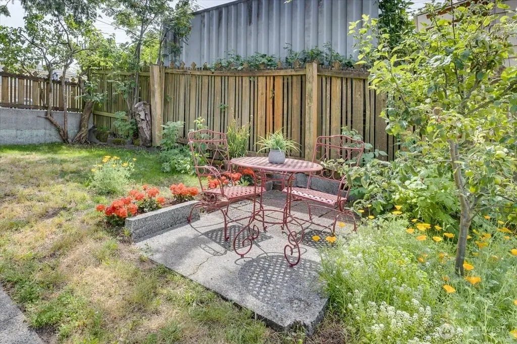 7528 14th Avenue SW Seattle WA 98106