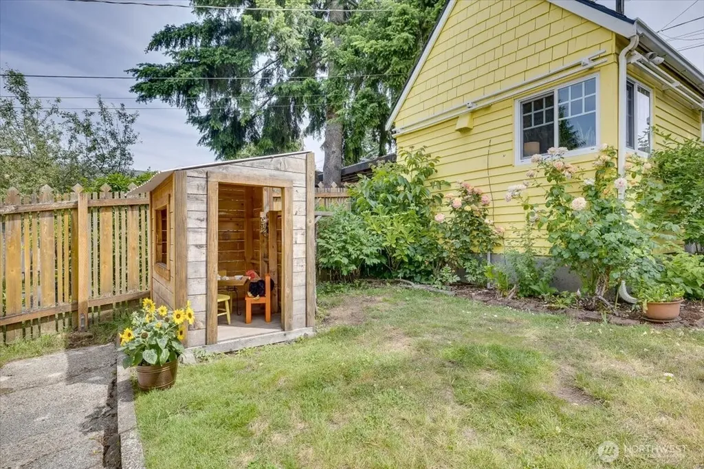 7528 14th Avenue SW Seattle WA 98106