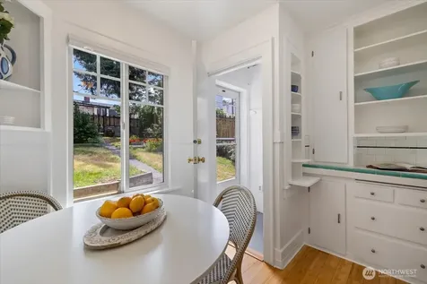 7528 14th Avenue SW Seattle WA 98106