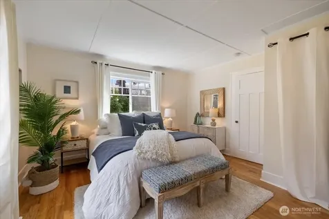 7528 14th Avenue SW Seattle WA 98106