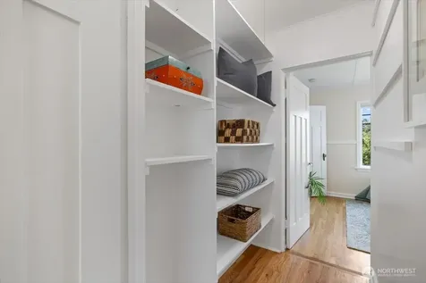 7528 14th Avenue SW Seattle WA 98106