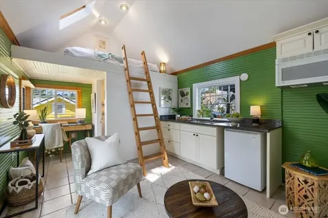 7528 14th Avenue SW Seattle WA 98106