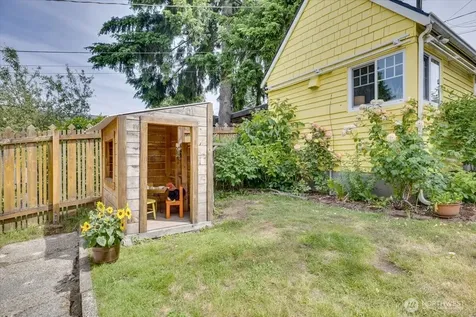 7528 14th Avenue SW Seattle WA 98106