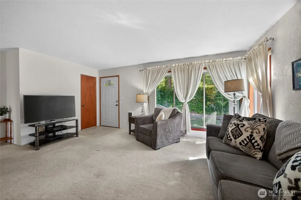 371 SE Summit Road Chehalis WA 98532