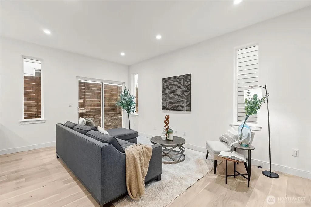 3548 S Dawson Street Seattle WA 98118