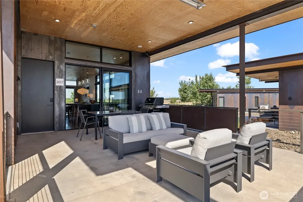 207 Vista Pointe Drive NW Quincy WA 98848