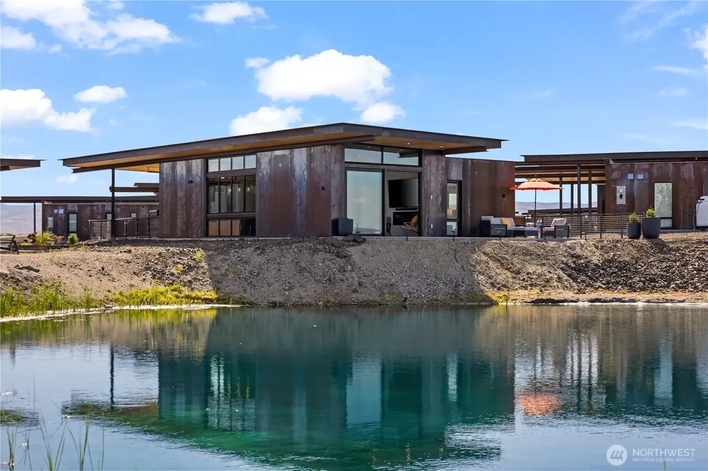 207 Vista Pointe Drive NW Quincy WA 98848