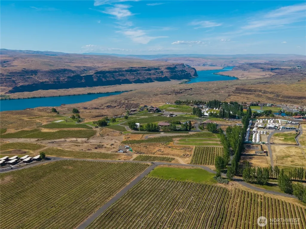 207 Vista Pointe Drive NW Quincy WA 98848