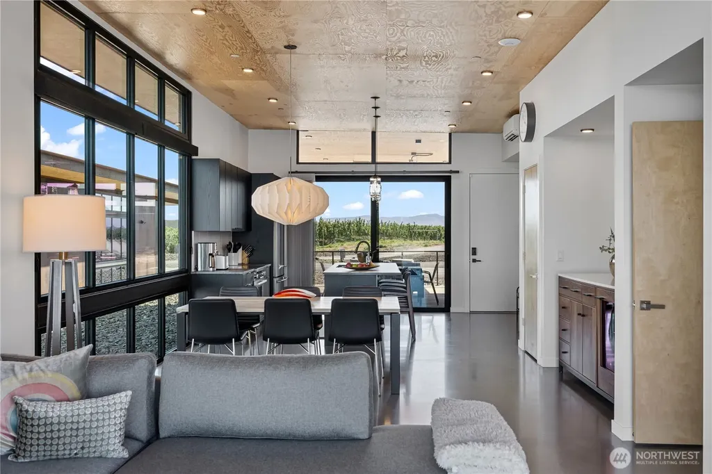 207 Vista Pointe Drive NW Quincy WA 98848