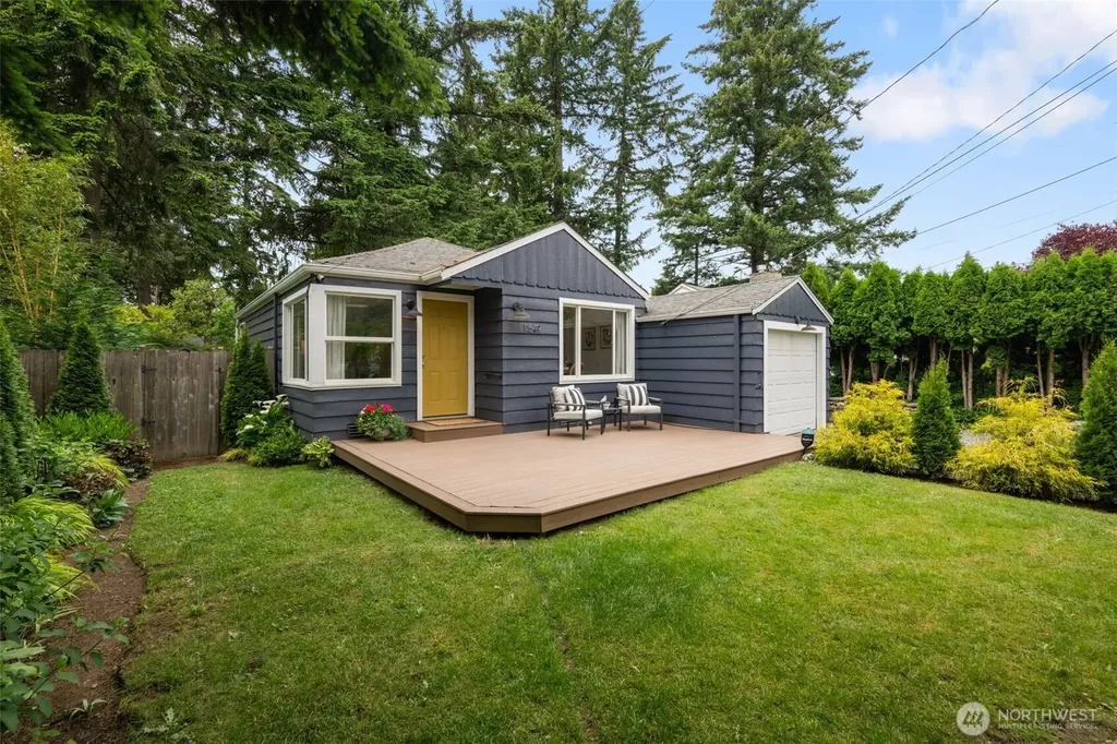 11549 8th Avenue NE Seattle WA 98125