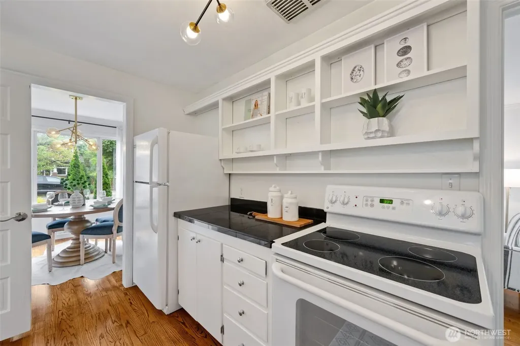 11549 8th Avenue NE Seattle WA 98125
