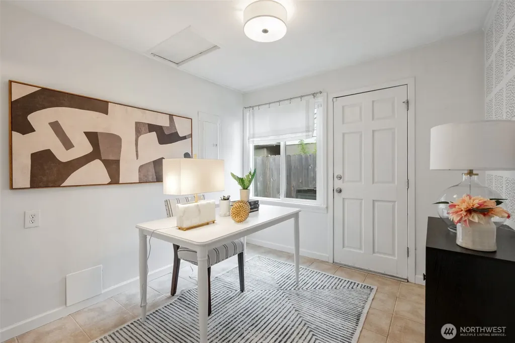 11549 8th Avenue NE Seattle WA 98125