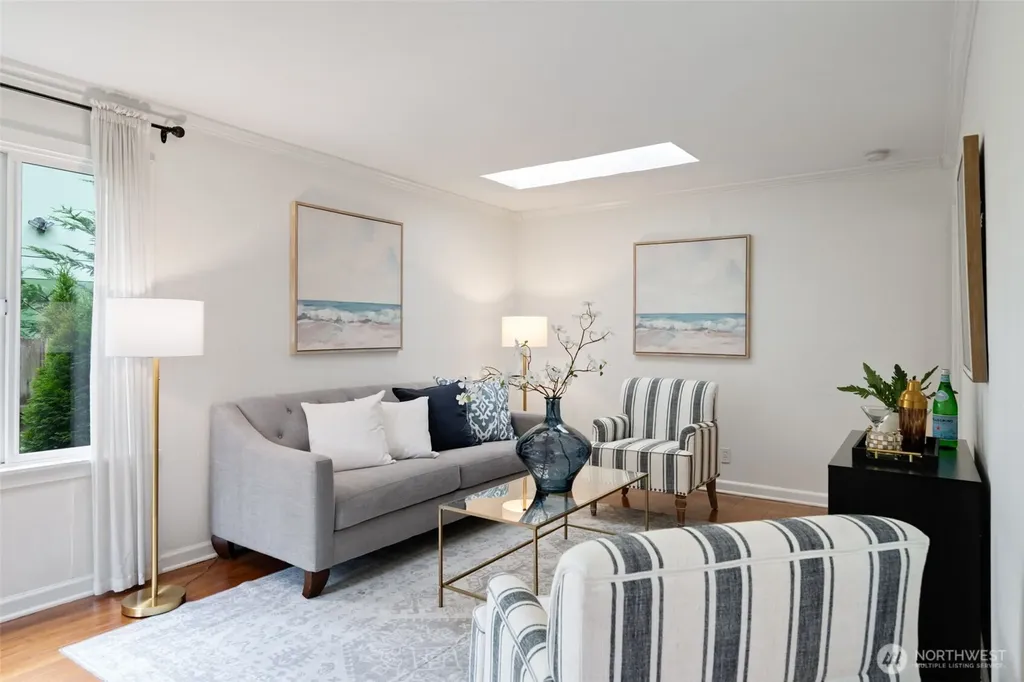 11549 8th Avenue NE Seattle WA 98125