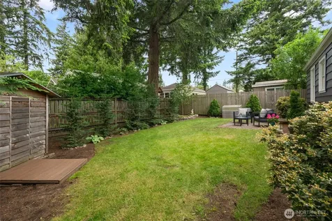 11549 8th Avenue NE Seattle WA 98125