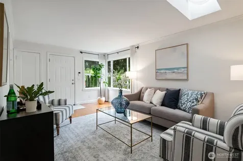 11549 8th Avenue NE Seattle WA 98125