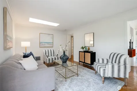 11549 8th Avenue NE Seattle WA 98125