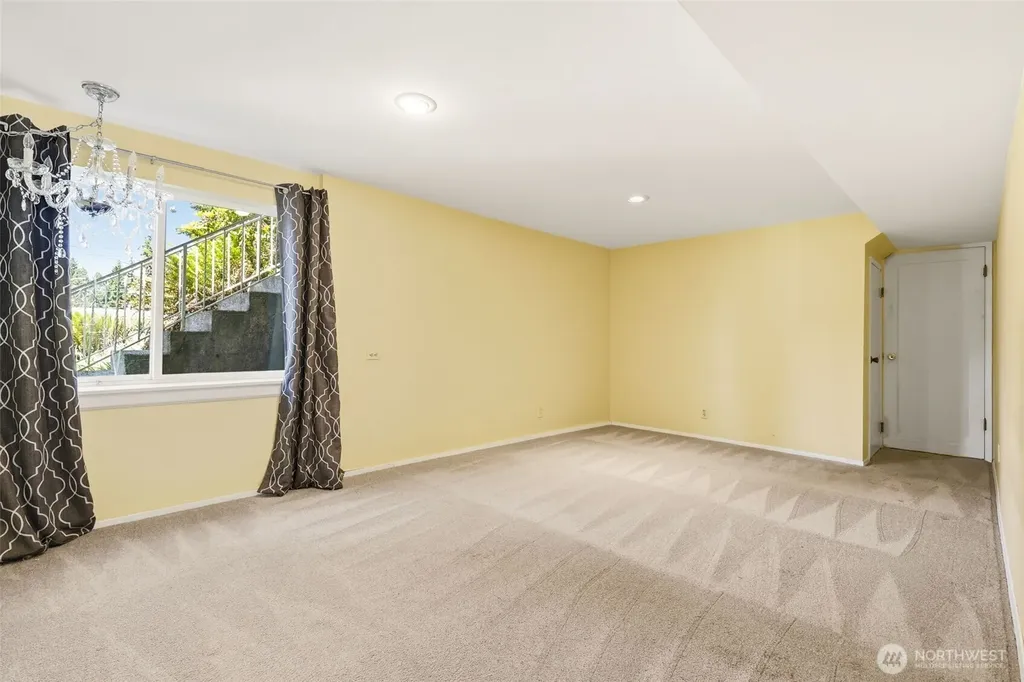 7212 197th Street SW Lynnwood WA 98036