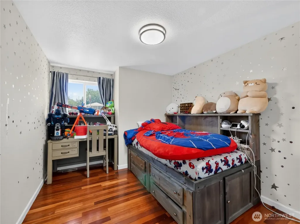 32332 19th Court SW Federal Way WA 98023