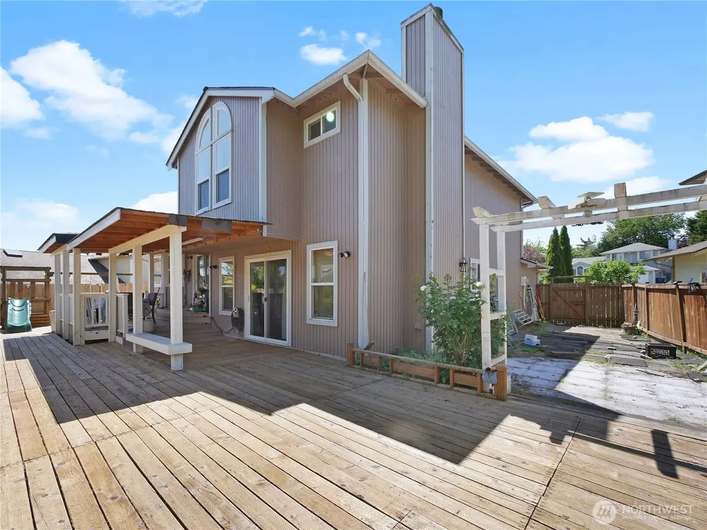 32332 19th Court SW Federal Way WA 98023