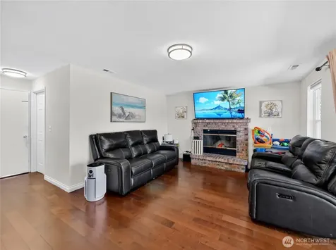 32332 19th Court SW Federal Way WA 98023