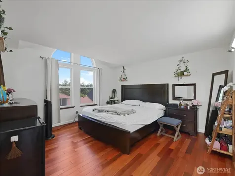 32332 19th Court SW Federal Way WA 98023