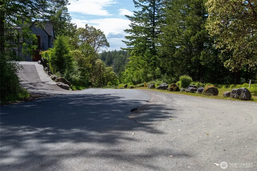 136 Ada's Alley Friday Harbor WA 98250