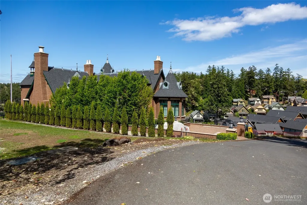 136 Ada's Alley Friday Harbor WA 98250