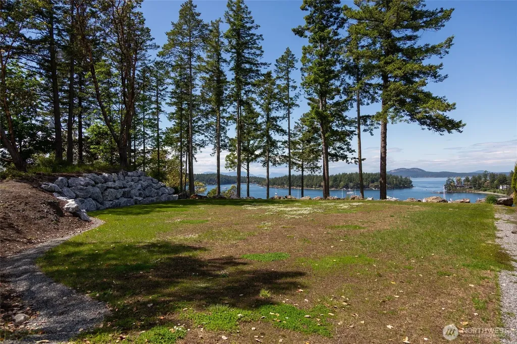 136 Ada's Alley Friday Harbor WA 98250