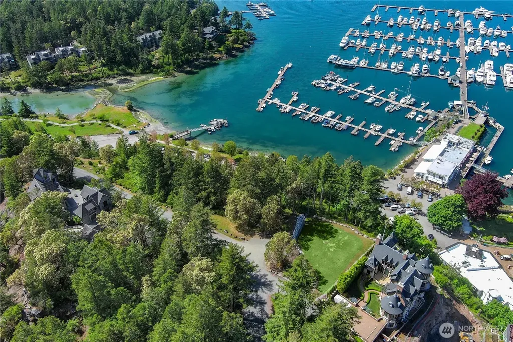 136 Ada's Alley Friday Harbor WA 98250