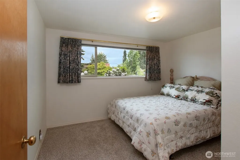 2518 S Oak Street Port Angeles WA 98362