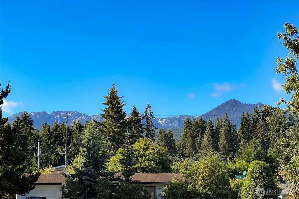 2518 S Oak Street Port Angeles WA 98362