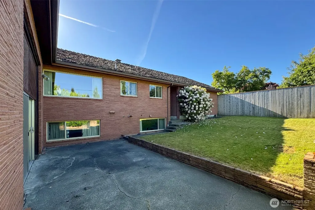 2518 S Oak Street Port Angeles WA 98362