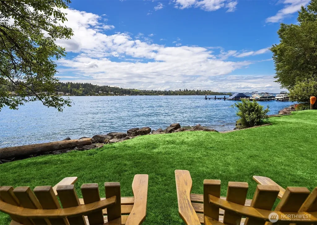 2716 106th Place SE Beaux Arts WA 98004