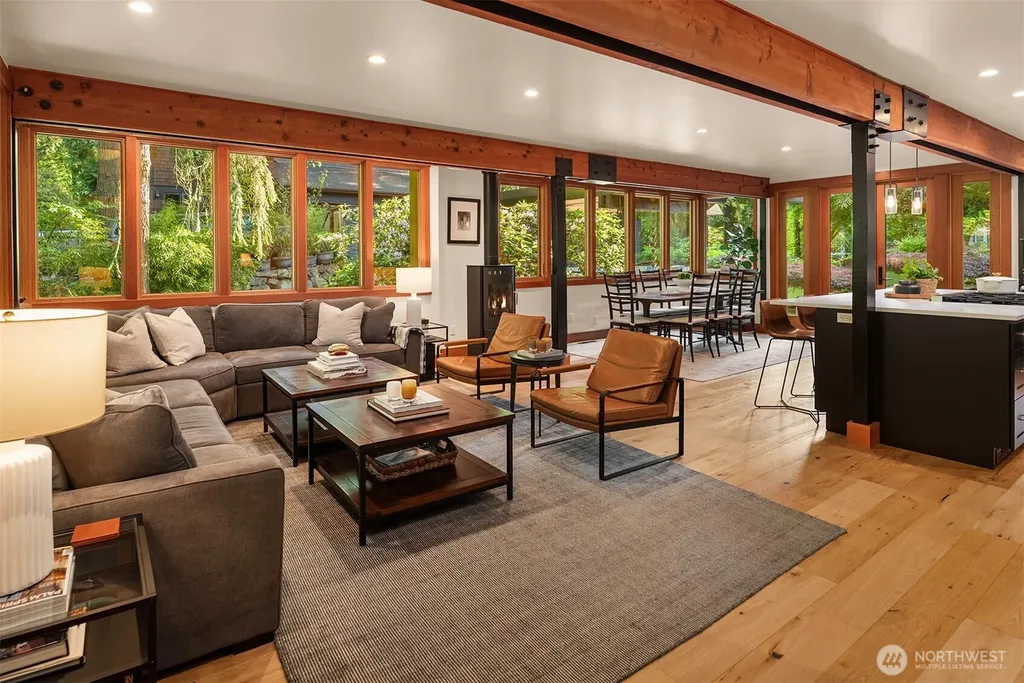 2716 106th Place SE Beaux Arts WA 98004