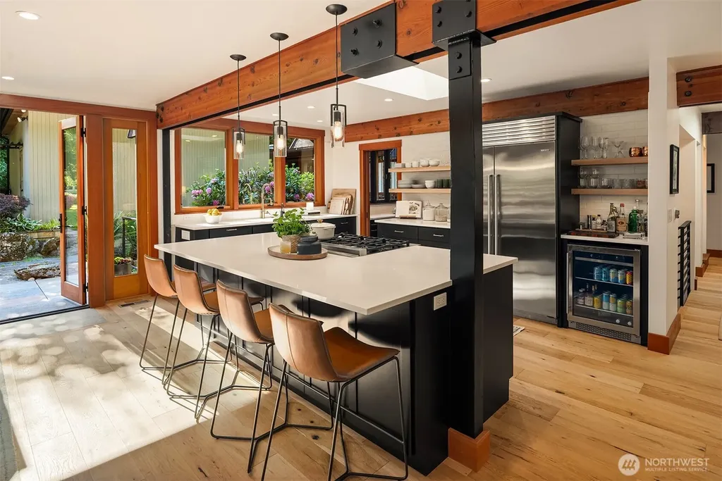 2716 106th Place SE Beaux Arts WA 98004