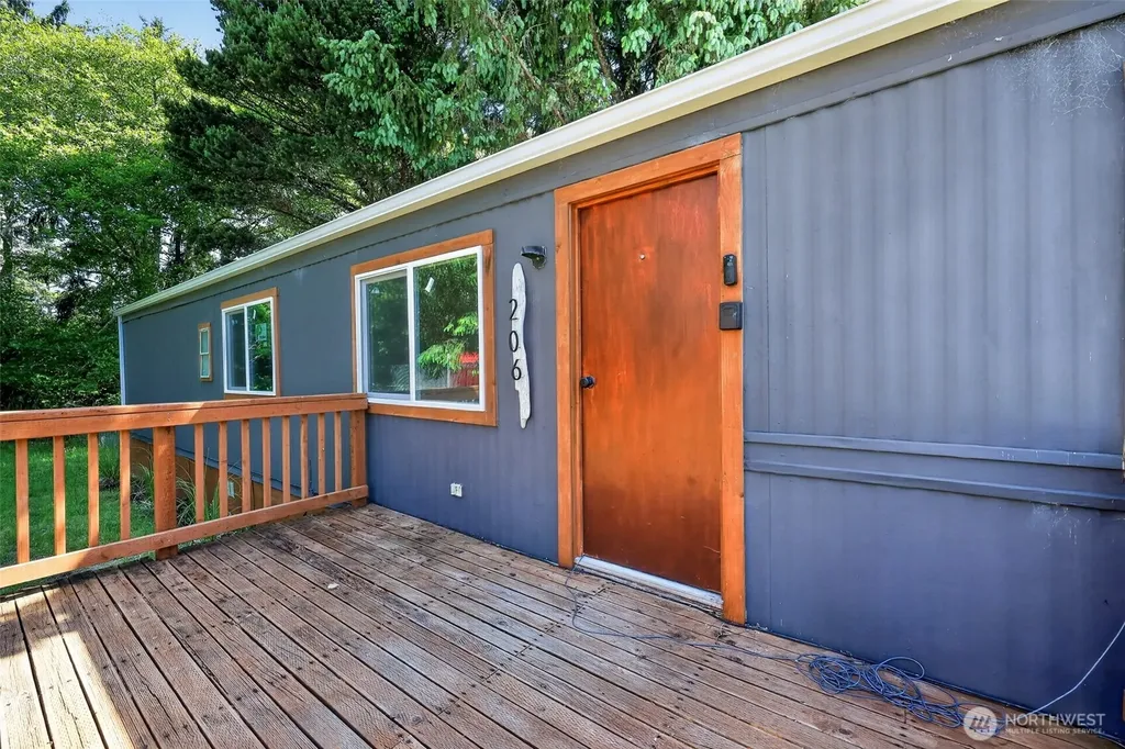 206 E Rain Street Ocean Shores WA 98569