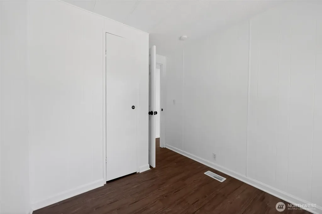 206 E Rain Street Ocean Shores WA 98569