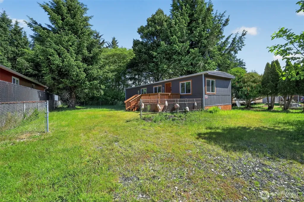 206 E Rain Street Ocean Shores WA 98569
