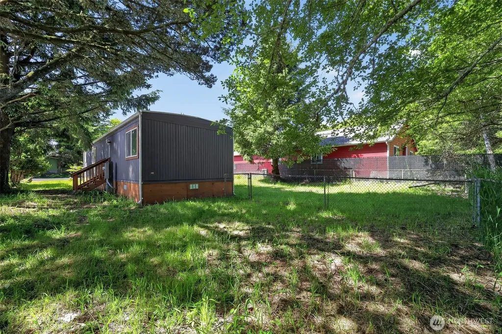 206 E Rain Street Ocean Shores WA 98569