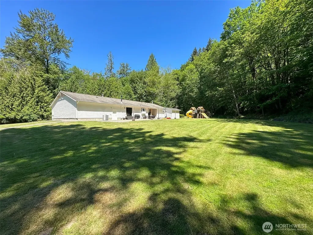 27513 Lower Burnett Road E Buckley WA 98321